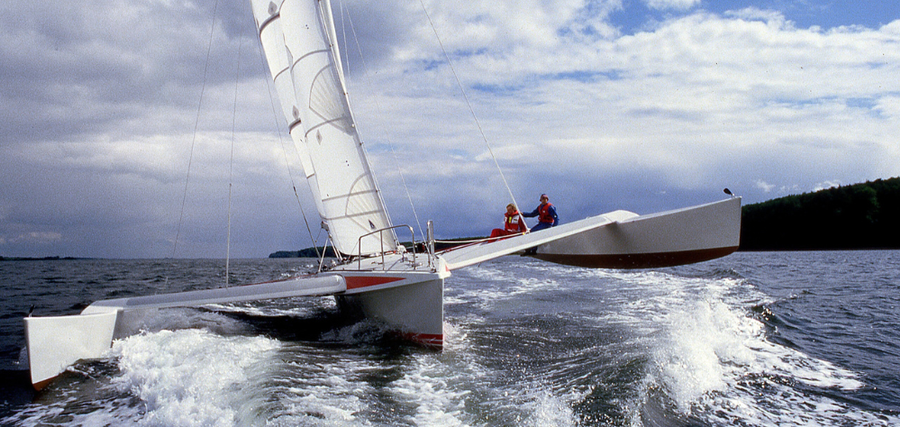 With a trimaran each, Jens and Eric Quorning entered the famous double-handed Round Britain & Ireland Race. 