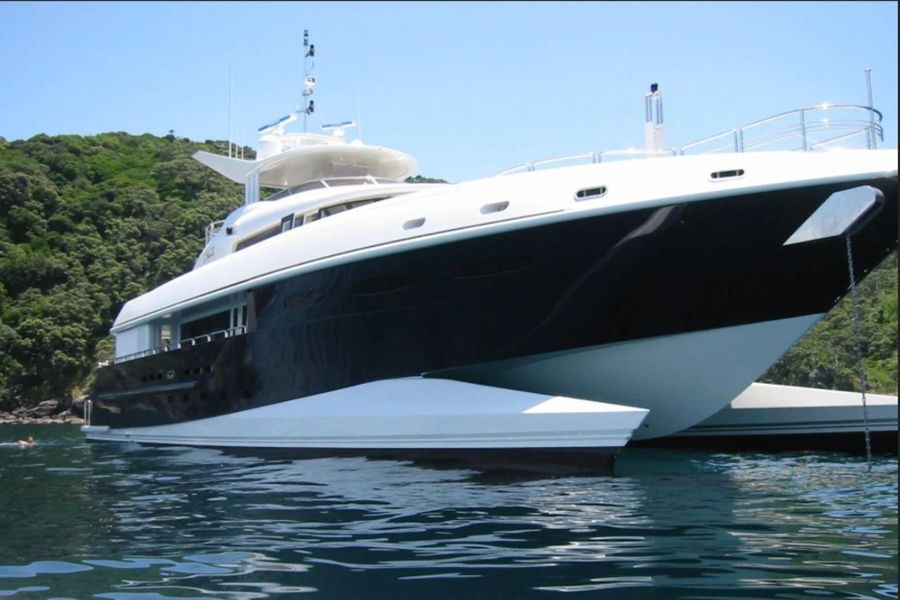 Each-hull-in-the-Spirit-platform-carries-duplicate-power-systems-offering-an-unprecedented-level-of-redundancy-and-security.-__-Photo-credit_-New-Zealand-Yachts.jpg