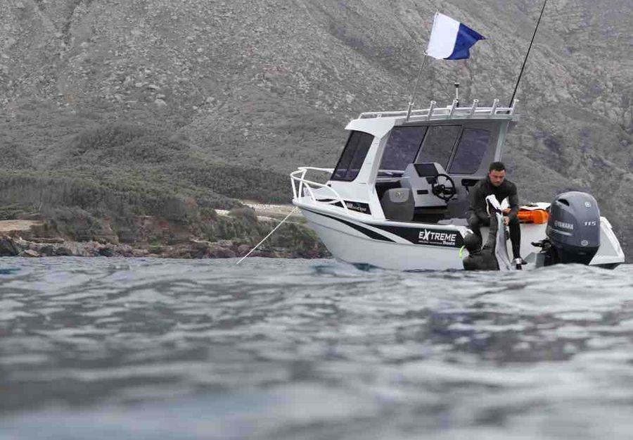 Extreme Boats 560 Hard Top _ 2. Image_ @Extreme Boats on Facebook