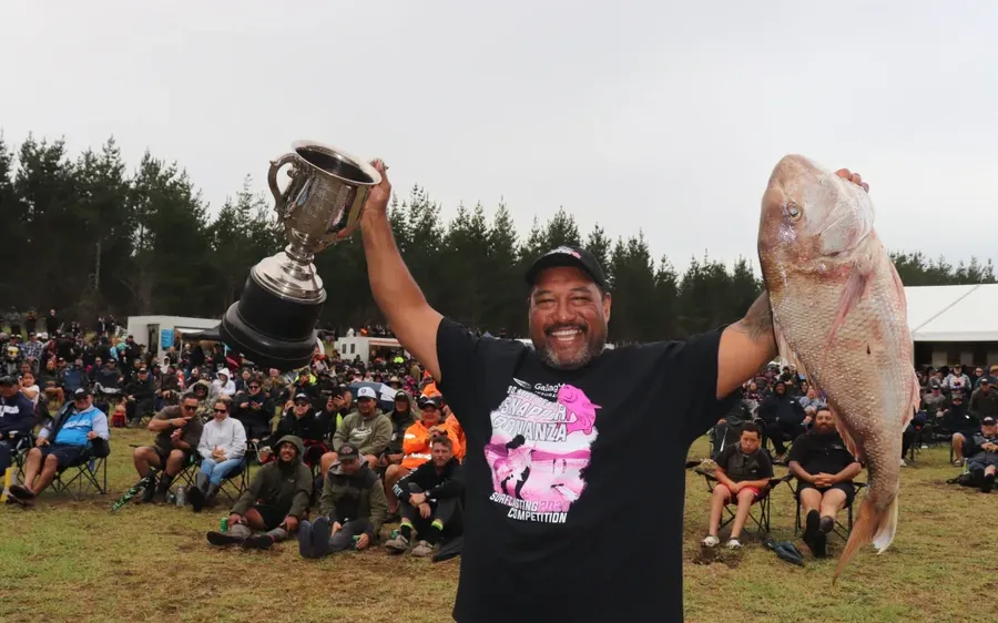 Far-North-man-Harley-Ra-with-the-snapper-that-earned-him-a-whopping-30000.-Photo-Supplied-Snapper-Bonanza-.webp