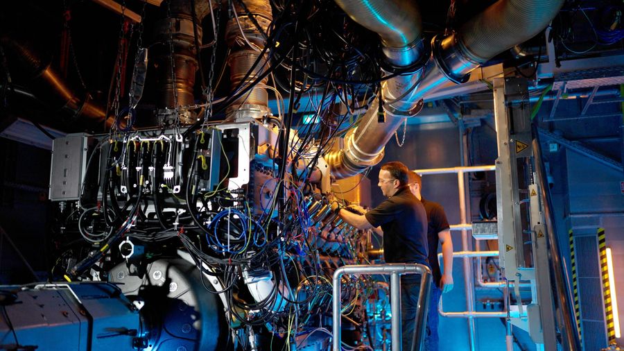 First-mtu-methanol-engine-on-the-test-bench_overview2.jpg