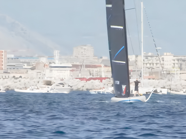 France come off their foils just before they reach the first gate in Naples