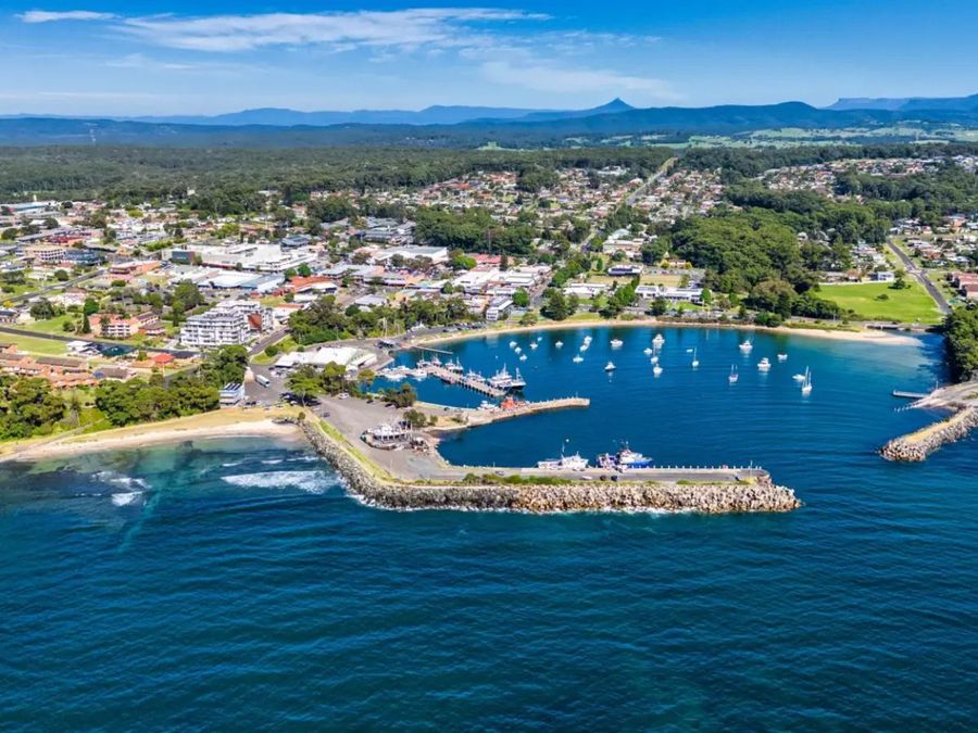 Further-south-and-Ulladulla-as-well-as-Narooma-are-so-magnificent-from-the-water-and-Bermagui-is-a-fishos-paradise.-__-Photo-credit_-Maritimo.jpg