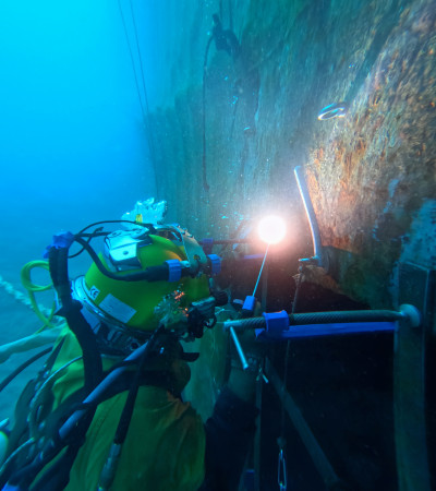 HMNZS Manawanui recovery operations. Photo credit: NZDF