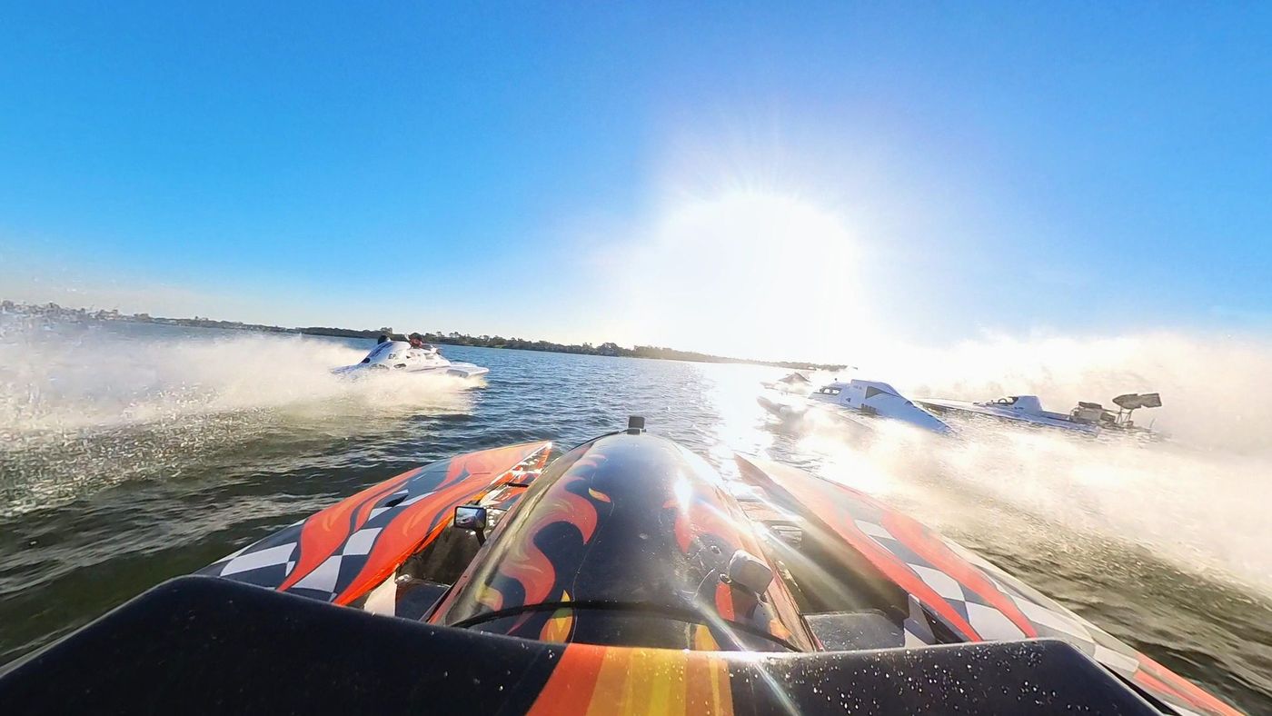 GP101-Grand-Prix-Hydroplane-Race-Team.jpg