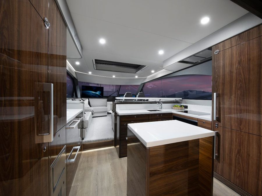 Galley. Maritimo S60