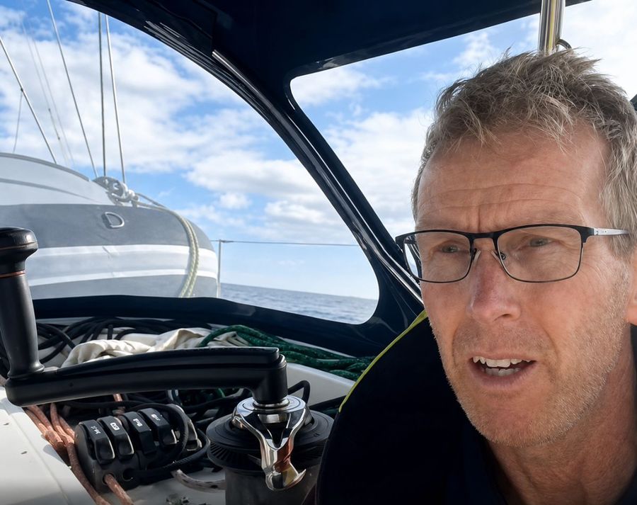 Glen-Jeffery-returns-to-Opua-in-Wave.jpg