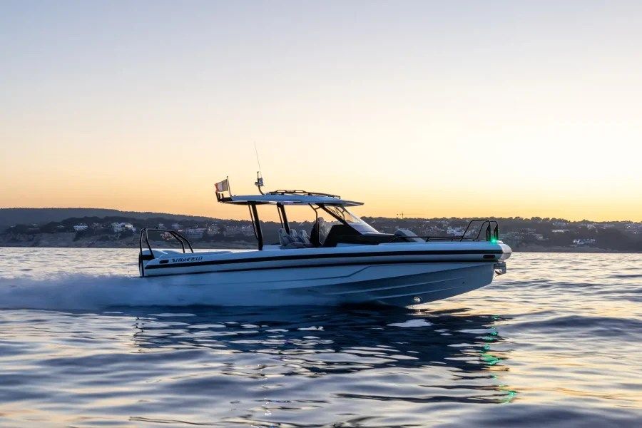 Highfield's twin-Honda ADV9 hits 50 knots at Southampton debut, 14 September 2026