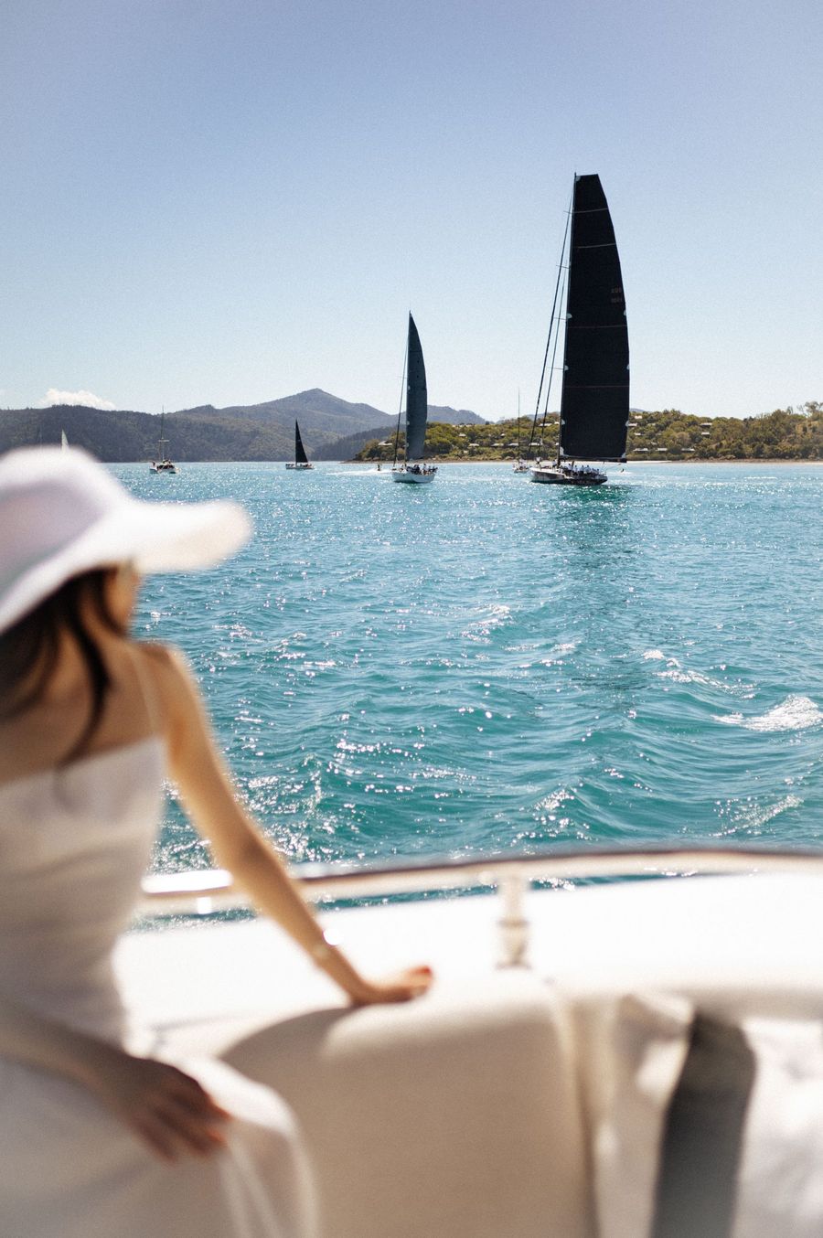 Hamilton-Island-Race-Week-2026-1014905-Impulsive_Media_Cruise_CREDIT_Lean_Timms_-26-__creator__-1-2.jpg