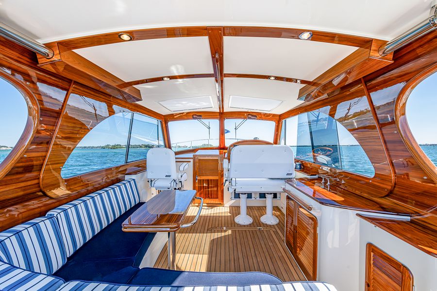 Hinckley-Yachts-2.jpg