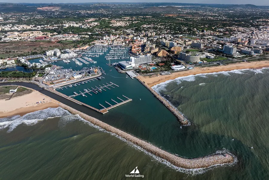 IQFoil-All-set-for-the-Youth-Sailing-World-Championships-2025-in-Vilamoura-Portugal-photo-©-Nuno-Fortinho-Mendes-World-Sailing.webp