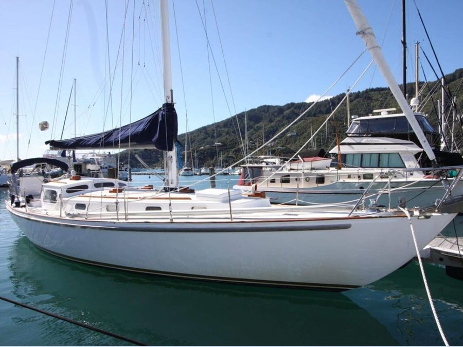 John-Lidgards-1965-sloop-Taonui-Photo-credit-The-Vining-Marine-Group.jpg