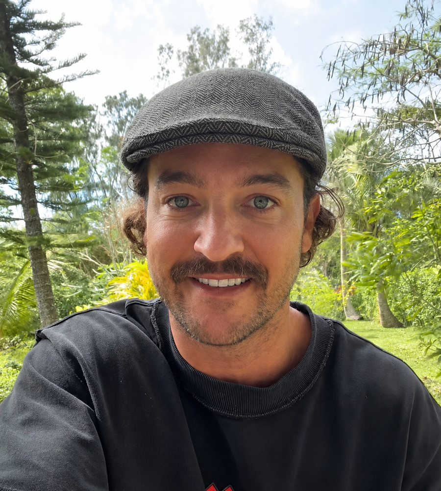La Vagabonde's Riley Whitelum talks Starlink costs