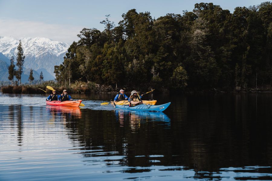 Lake-Mapourika-Kayak-with-Franz-Josef-Wilderness-Tours.jpg