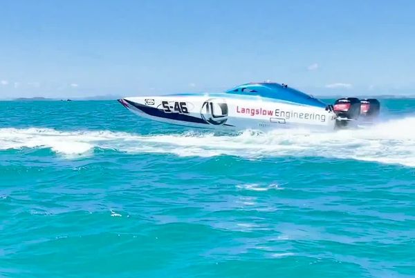 Langslow Engineering charges through the wakes at the 2026 Gulf Harbour opener.