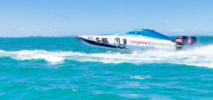 Langslow Engineering charges through the wakes at the 2026 Gulf Harbour opener.