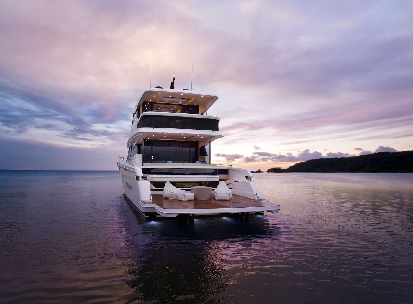 Maritimo-M75_120.jpg