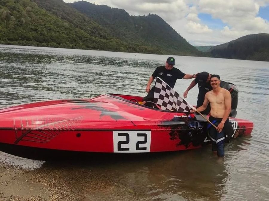 Max-Duckworth-Photo-credit_-New-Zealand-Water-Ski-Racing.jpg