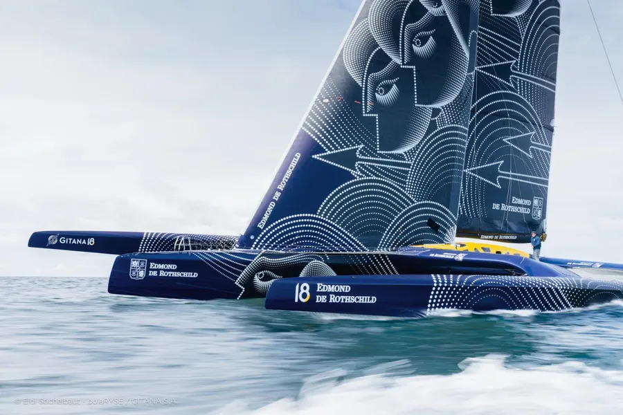 Maxi-Edmond-de-Rothschild-photo-©-Eloi-Stichelbaut-PolaRYSE-GITANA-S.A.webp