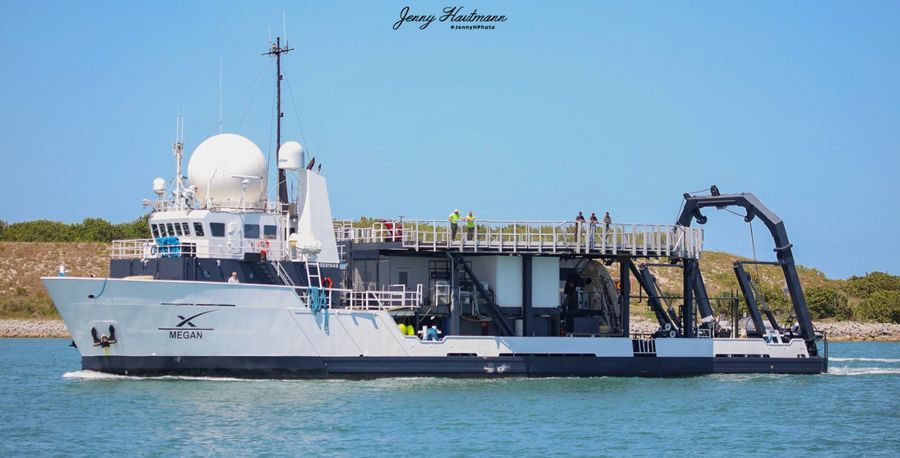 MV Megan arrives at Port Canaveral with a Dragon capsule. Photo credit: Jenny Hautmann