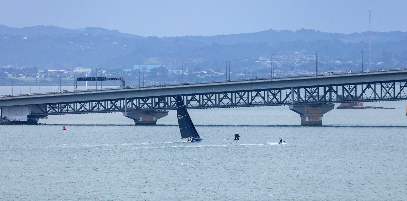 Motorboat-III-cross-the-finish-line.jpg