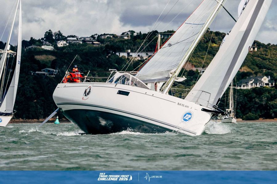 Nautilass-Suellen-Hurling-Live-Sail-die.jpg