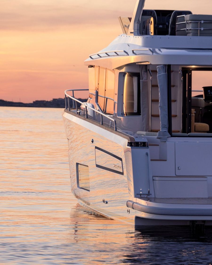Nimbus 495 Fly / Seattle Yachts (Facebook)