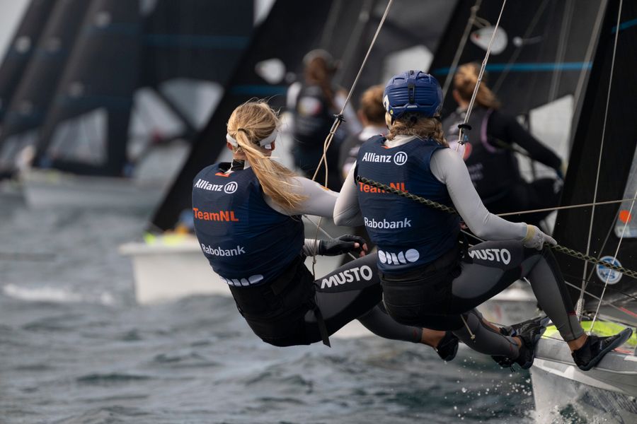 GB duo climb to 49erFX lead as San Pedro leaderboard reshuffles, 07 August 2026