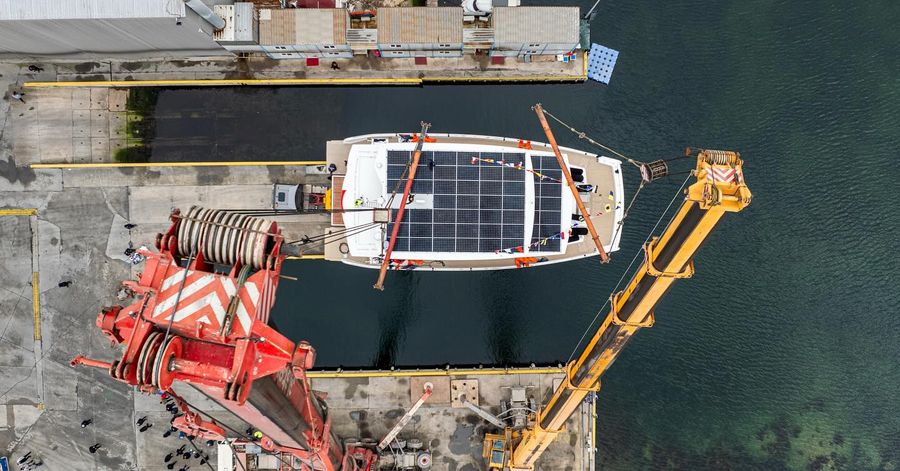 Let the sea be your new home: VisionF Yachts unveils the E-Cat 80 / Ocean Magazine - Facebook