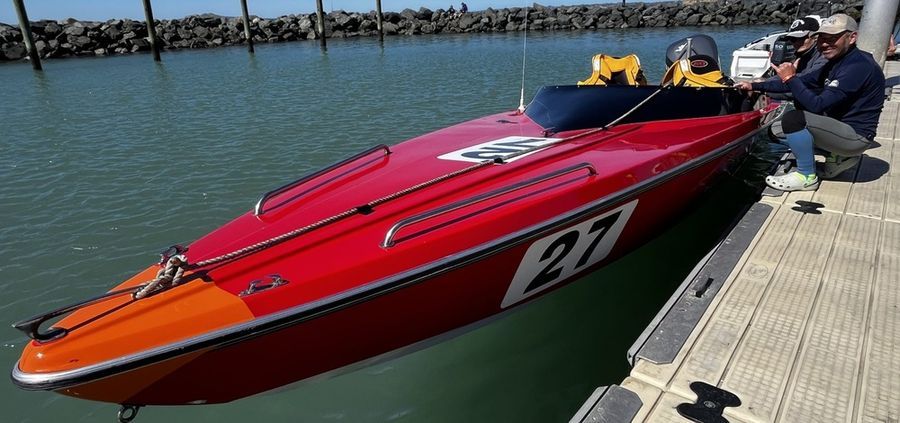 Offshore powerboating in New Zealand.