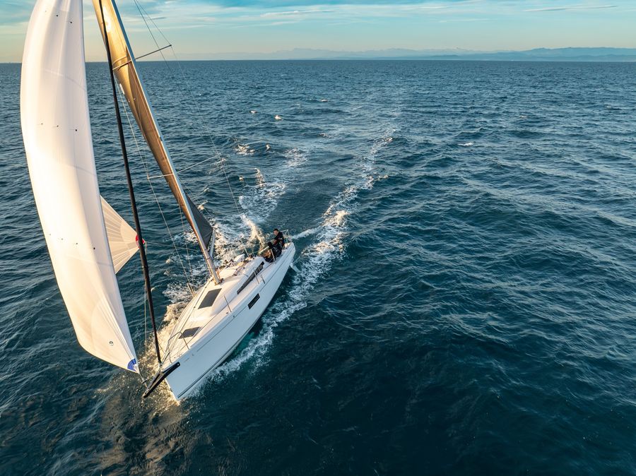 Photo-credit-Beneteau-First-30.-Beneteau-First-Facebook.jpg
