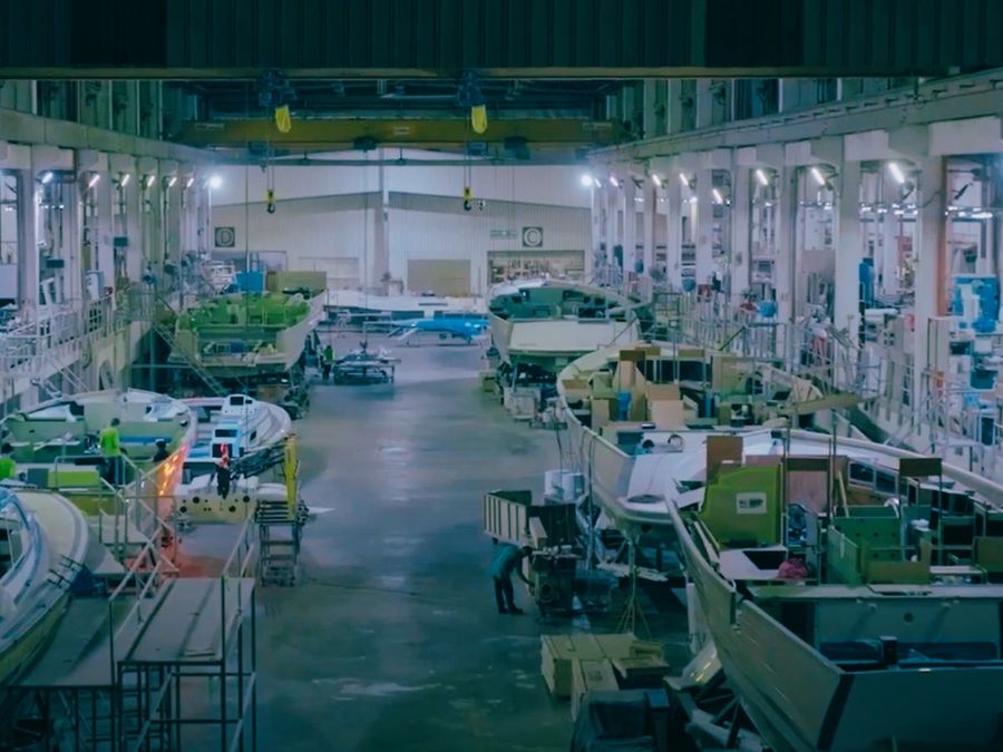 Photo-credit-Palm-Beach-Motor-Yachts-factory-_-Youtube.jpg