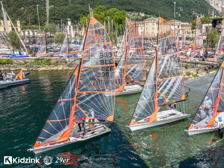 Photo-credit-Sander-van-der-Borch-Int-29er-Class-2.jpg