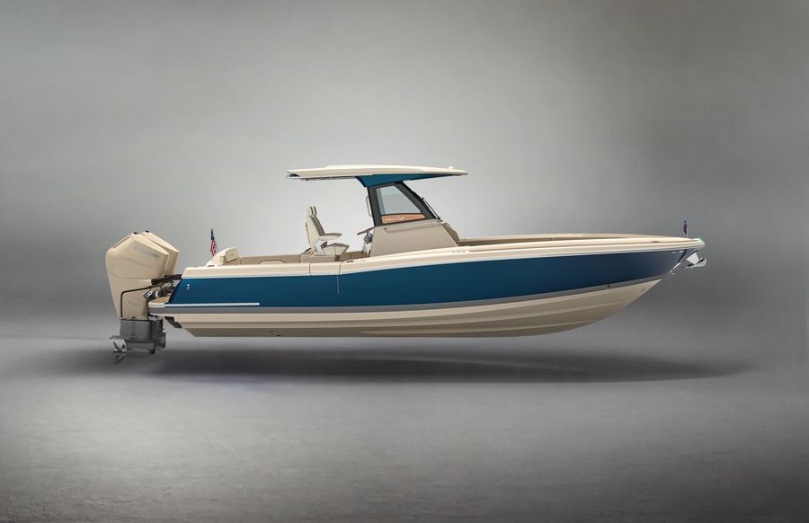 Photo-credit-The-Chris-Craft-Catalina-31-is-revealed-this-week-at-the-Palm-Beach-International-Boat-Show-by-Chris-Craft-Facebook.jpg