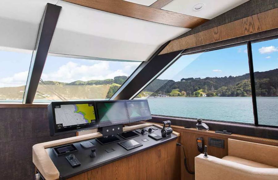 Photo-credit_-At-the-bow-the-double-seated-helm-continues-the-theme-of-understated-luxury-with-every-detail-carefully-considered-for-both-aesthetics-and-functionality-by-Valder-Yachts.jpg