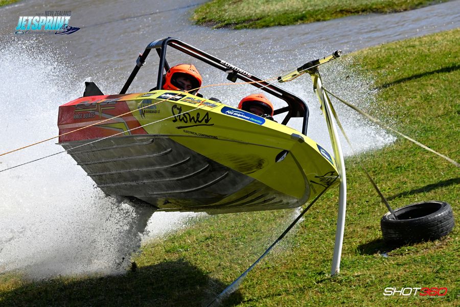 RD 3 Chris and Toby Edmonds. Photo- Shot360 Photography on the New Zealand Jetsprint Association on Facebook