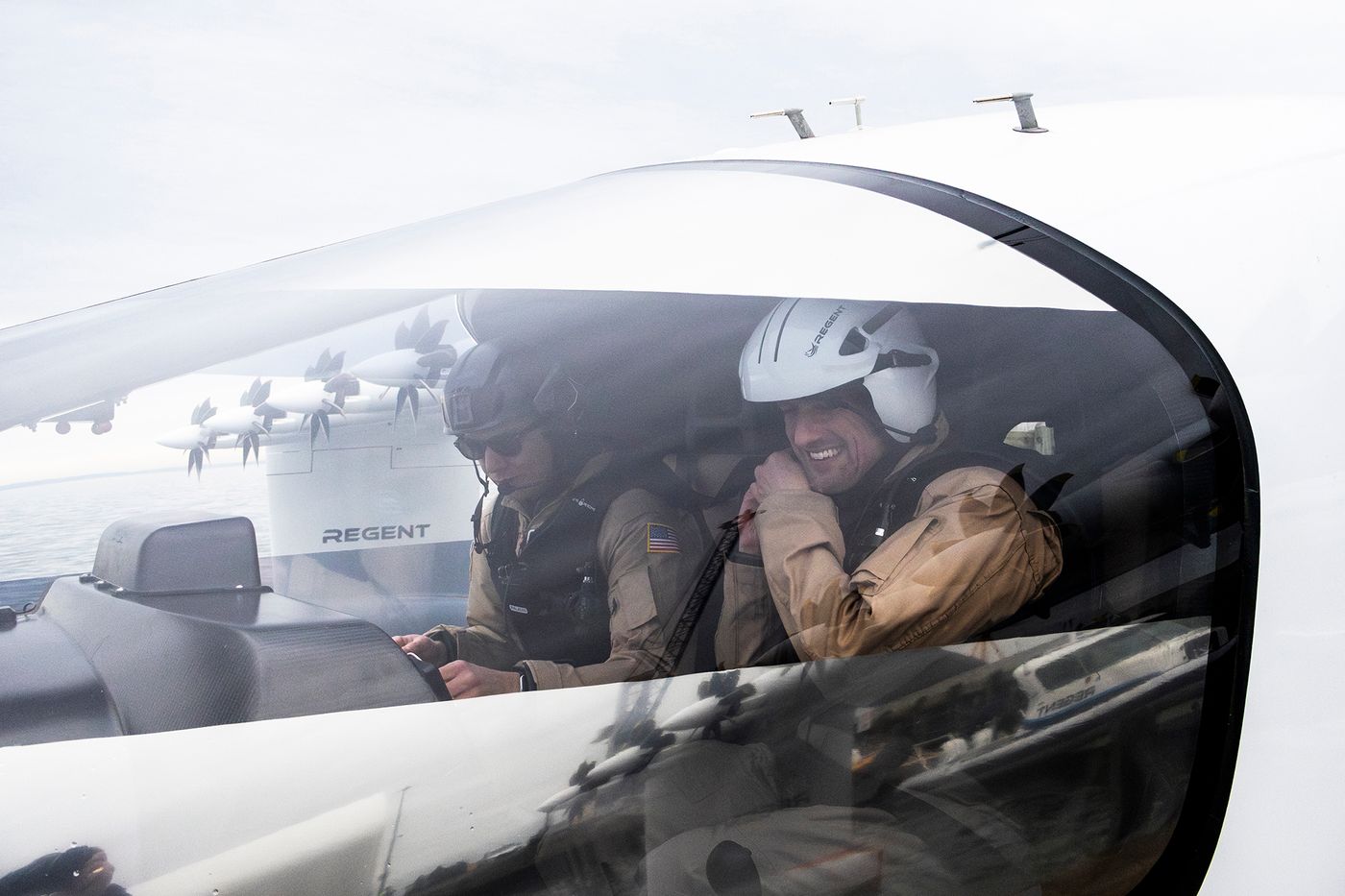REGENT-Sealgider-captains-prepare-to-test-the-Viceroy-Seaglider-prototype-in-Narragansett-Bay-RI-on-March-5-2026-Photo-credit-REGENT.jpg
