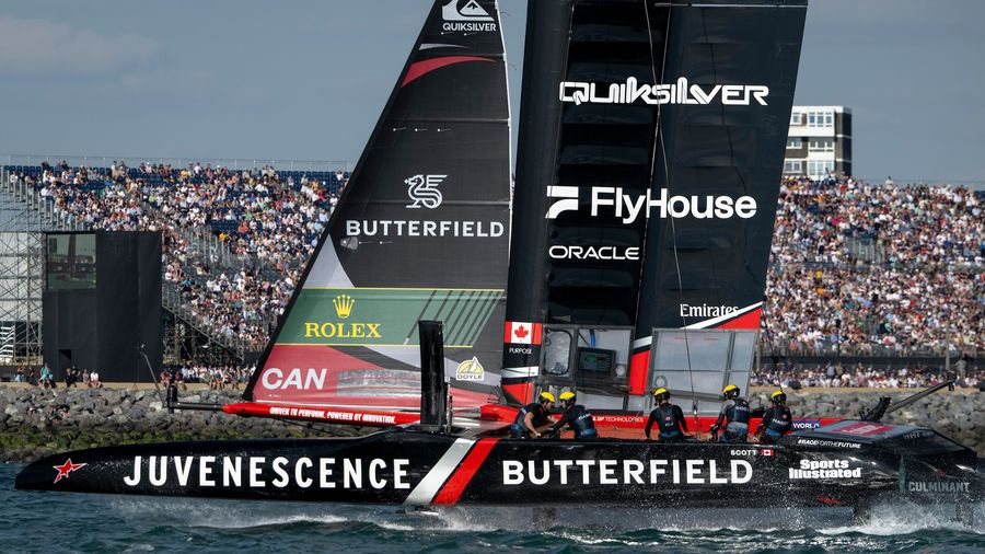 NorthStar in action during racing at Portsmouth.