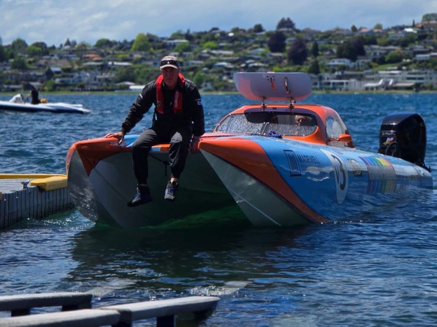 Rainbow-Haulage-came-second-in-the-Superboat-600-class-__-Photo-credit_-NZOPA.jpg