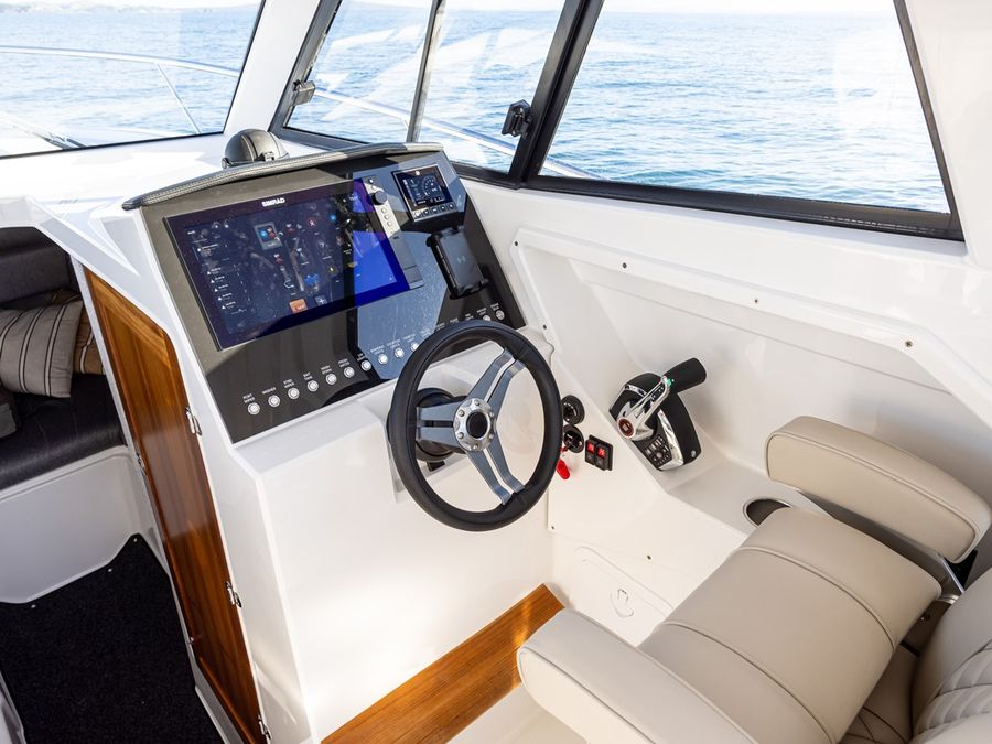 Rayglass Legend 2700 helm