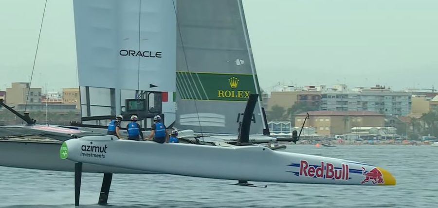 Red Bull dominate their final fleet race on Sunday