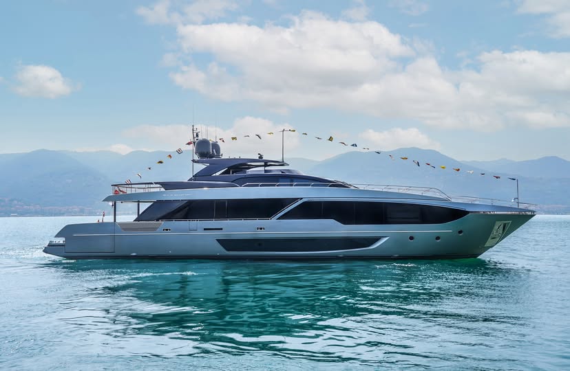 Riva-Yacht.jpg