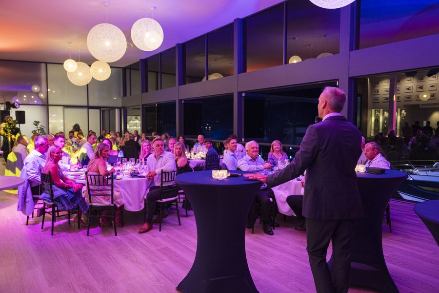 Riviera-5600-Sport-Yacht-Platinum-Edition-Launch-Crowd-04.jpg