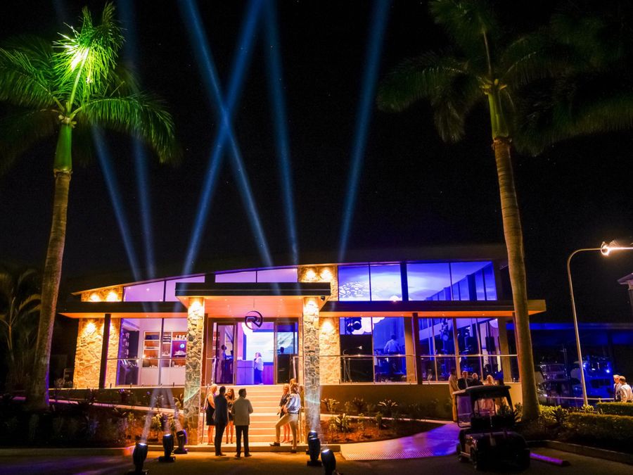 Riviera-owners-Yacht-Club-Photo-credit-Riviera.jpg