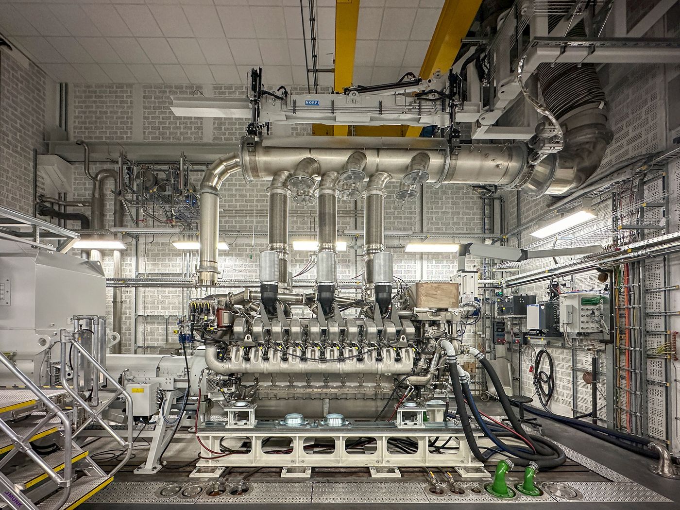 Rolls-Royce-cuts-emissions-with-HVO-on-mtu-engine-test-benches.jpg
