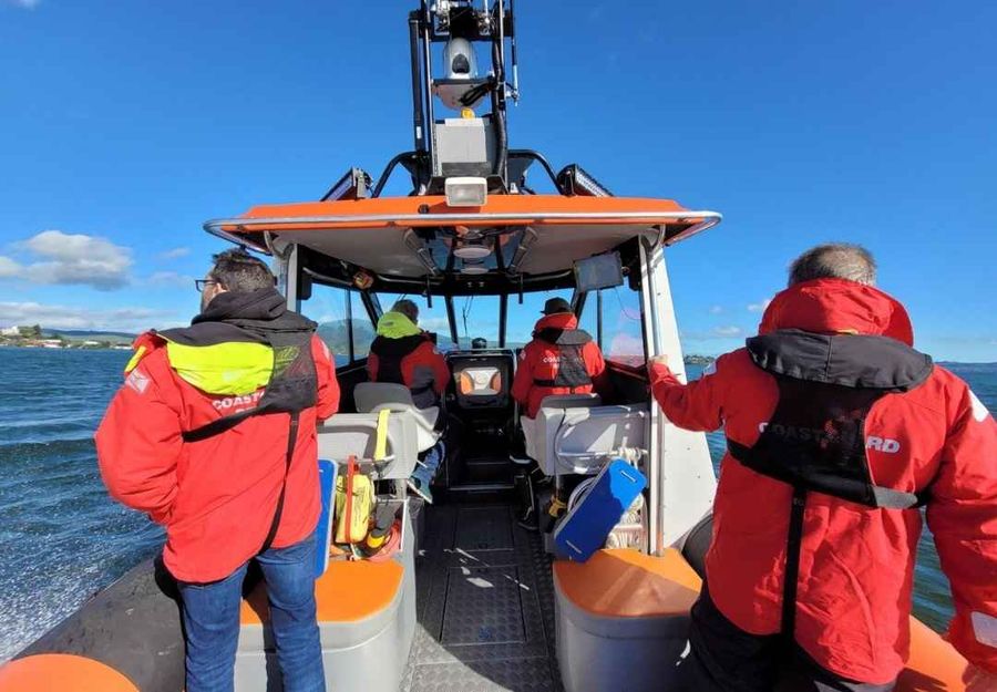 Rotorua Lakes Coastguard Provide Key Safety Tips After Rescuing Two Waka Ama Paddlers Near Mokoia Island