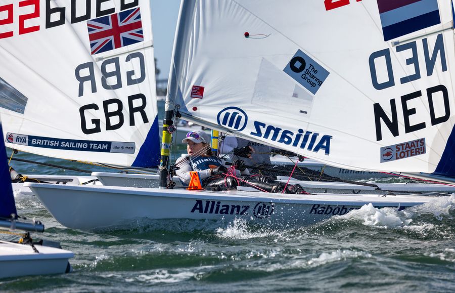 Last-day charges reshape medal race lineups at San Pedro Olympic regatta, 25 July 2026