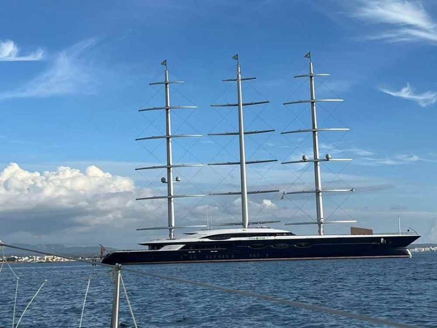 SY Black Pearl Image credit Giangaspare Carta on Facebook