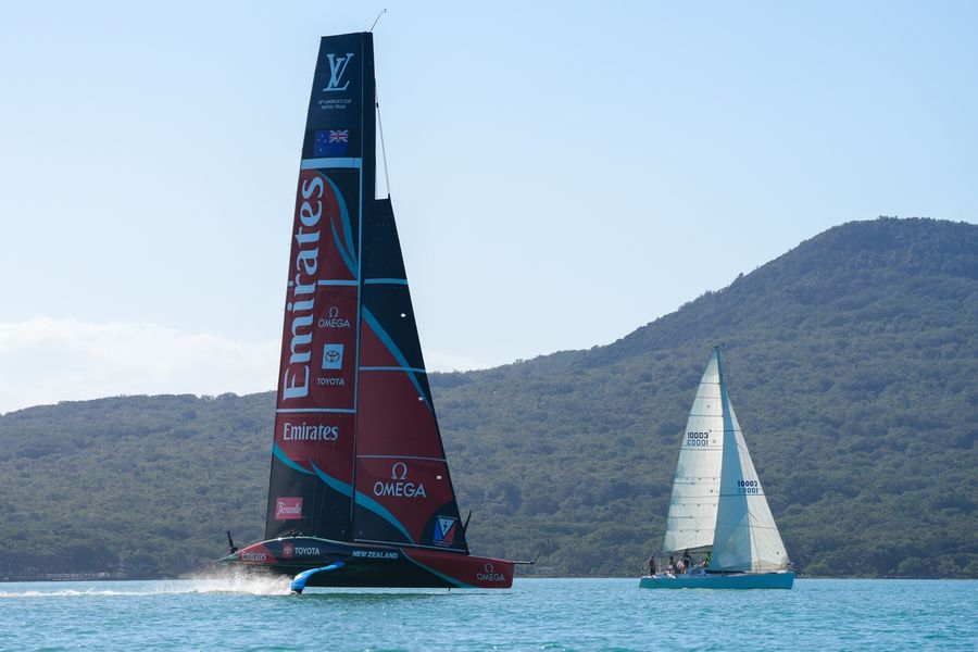 Sam-Thom-Graeme-Sutherland-Americas-Cup-.jpg