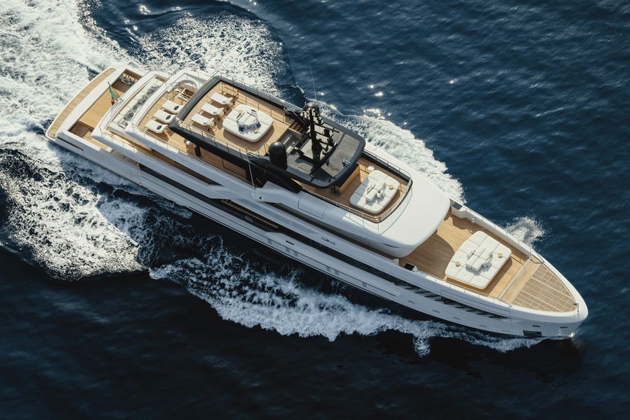 Sanlorenzo-50Steel.jpg